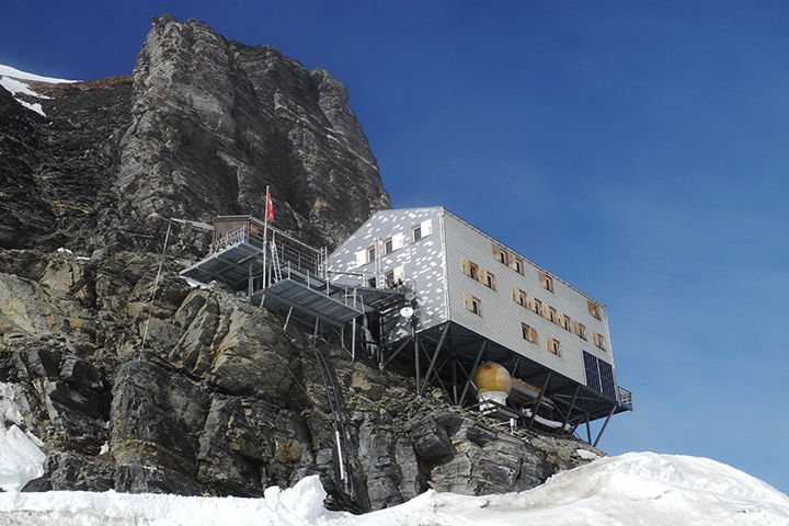 Mönchsjochhütte 3650m